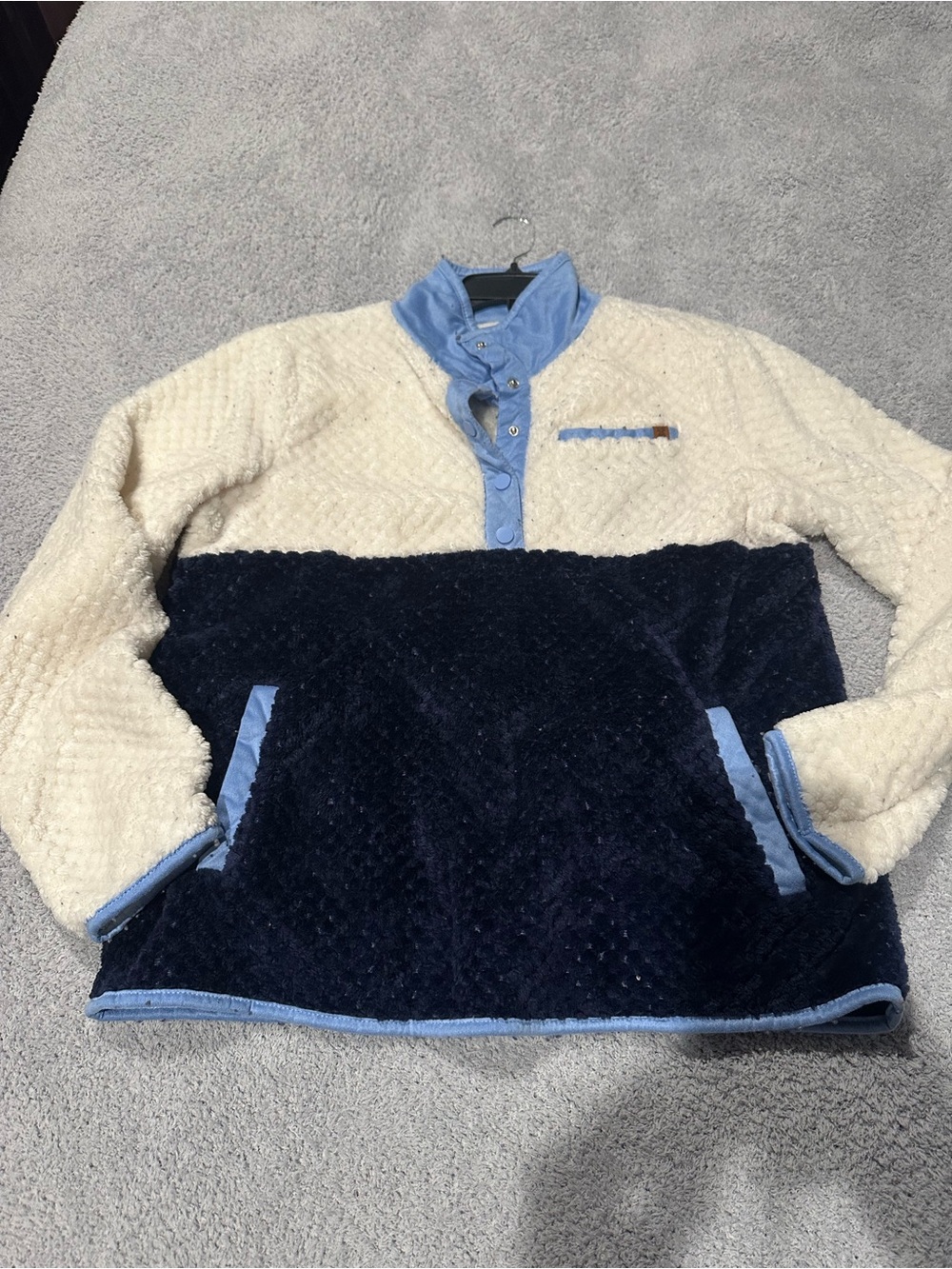 Women’s Two-Tone Simply Southern Sherpa Pullover Jacket - Cream & Navy